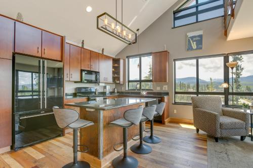 Private Fraser House with Mtn Views and Grill - Near WP - image 10