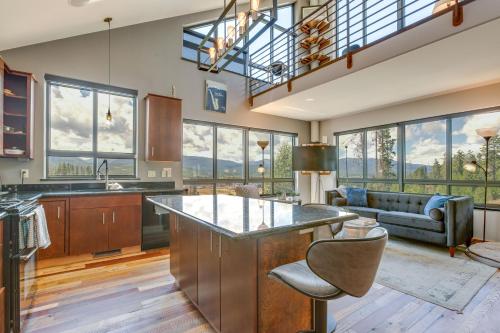 Private Fraser House with Mtn Views and Grill - Near WP - main image