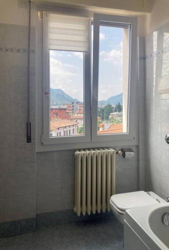 Spacious Apartment with Panoramic Views in Lecco