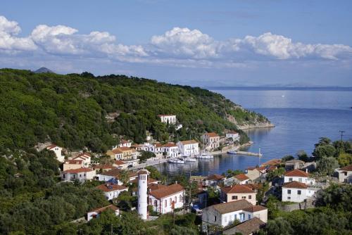 Likoudis Villas Suites ,on the Kioni,Ionian Islands Ithaca,