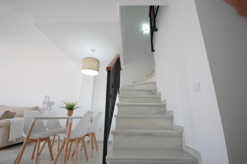 135 Livingtarifa Luna - image 2