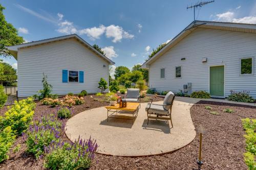 Peaceful Harvard Vacation Rental 3 Mi to Town! in Harvard, USA