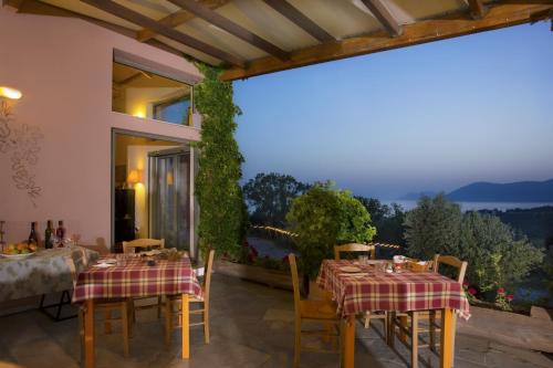 Restorāns, Eleonas hotel in Rovies