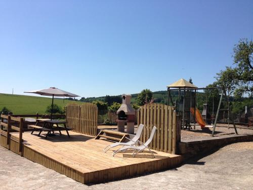 Le Fenil Holiday Home