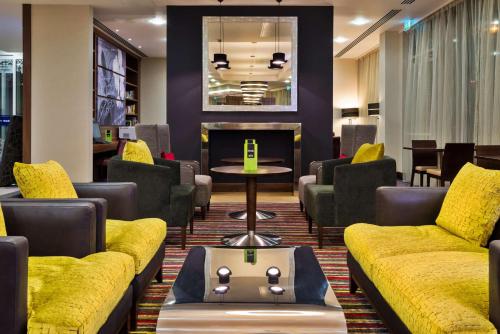 . Hampton by Hilton Luton Airport