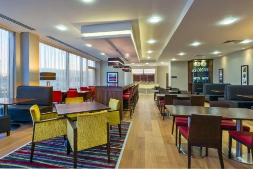 Facilities, Hampton by Hilton London Luton Airport Hotel in Luton Airport