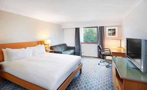 Hilton Watford Room Type - DOUBLE DOUBLE ROOM