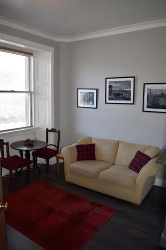 Edina place -Lovely central one bedroom apartment