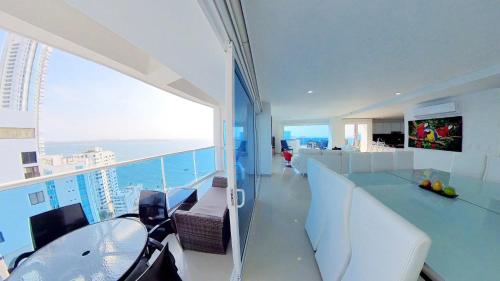 OCEAN VIEW SPACIOUS PENTHOUSES WITH BIG TERRACES AND OVER 318 Square Meters