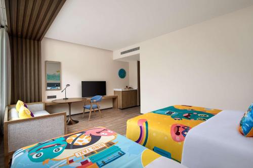 room detail thumbnail 1
