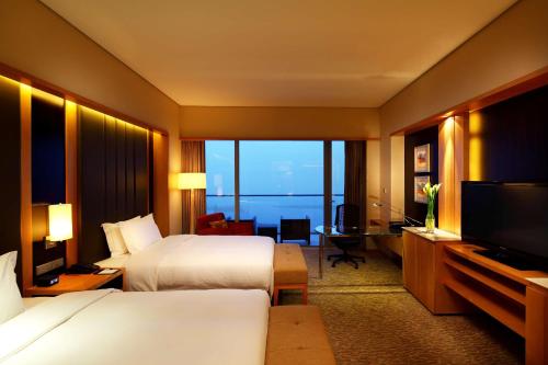 2 twin beds
