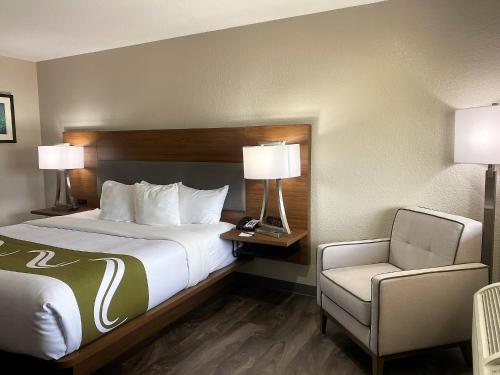 Quality Inn & Suites Near White Sands National Park