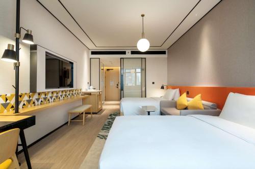 room detail thumbnail 1