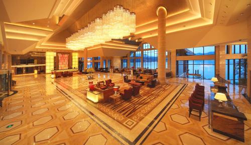 ロビー, ヒルトン 杭州 チンタオ レイク リゾート (Hilton Hangzhou Qiandao Lake Resort) in 千島湖/淳安