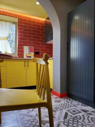 EMOJI house, Tirana (photo 10)