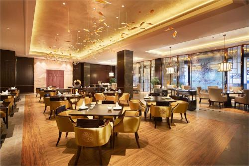 DoubleTree By Hilton Ningbo Beilun, Нинбо (фото 8)