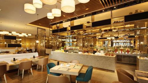DoubleTree By Hilton Ningbo Beilun, Нинбо (фото 9)