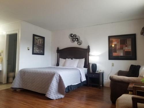 . Westview Motel
