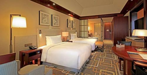 2 twin beds