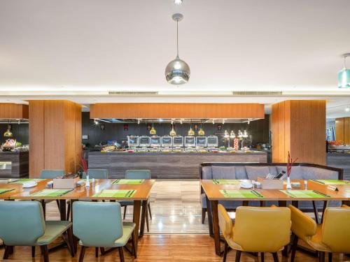 华阳美程希尔顿花园酒店 华阳美程希尔顿花园酒店