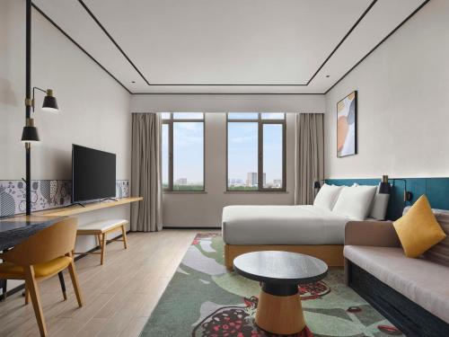 room detail thumbnail 1