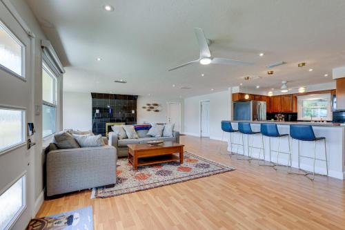 Palmetto Waterfront Vacation Rental with Boat Dock! in Palmetto, USA