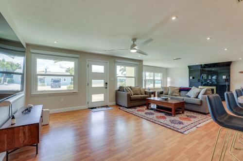 Palmetto Waterfront Vacation Rental with Boat Dock! in Palmetto, USA