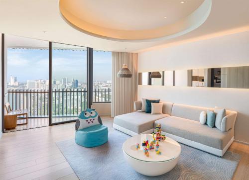 Hilton Pattaya in Pattaya Beach Road