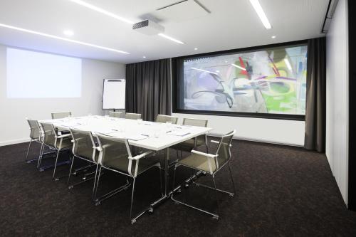 Novotel Basel City - image 7