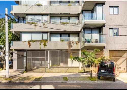 Exterior view, Luminoso,tranquilo y practico estudio en zona sur con balcon y cochera in Banfield