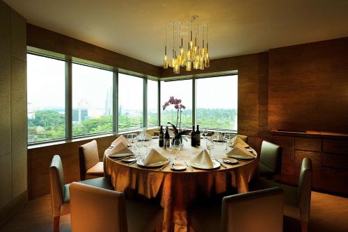 Restaurant, DoubleTree by Hilton Johor Bahru near Grand Palace Park (Istana Besar)