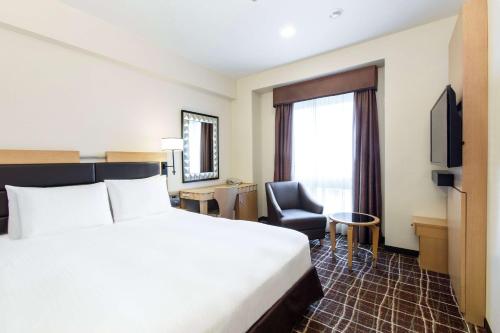 DoubleTree by Hilton Hotel Naha Room Type - Queen Room