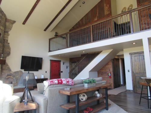Meadow View Haven in Big Bear Lake, USA