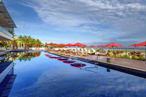 Hilton Fiji Beach Resort and Spa