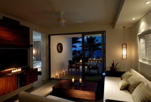 Hilton Fiji Beach Resort and Spa