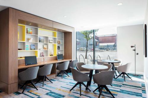 Hampton By Hilton Belfast City Centre - image 7