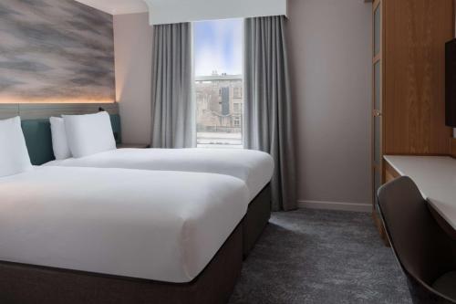 DoubleTree by Hilton Bath - image 7