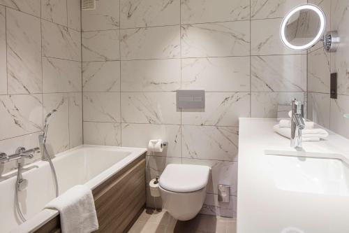 DoubleTree by Hilton Bath - image 3