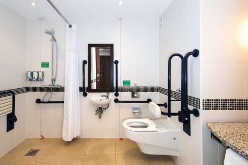 Queen Room - Mobility Access image 4