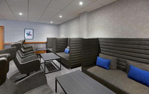 DoubleTree by Hilton Coventry - image 14