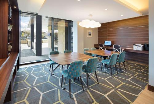 Hampton by Hilton Dundee - image 12