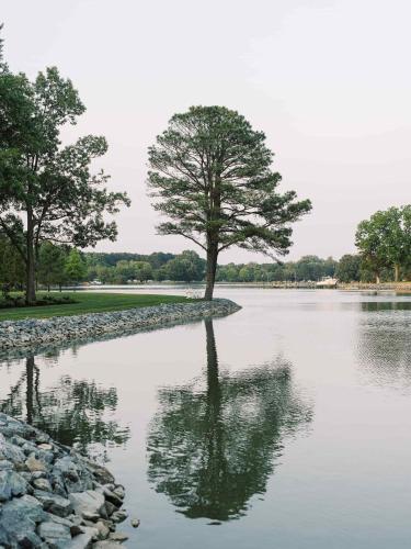 The Oaks Waterfront