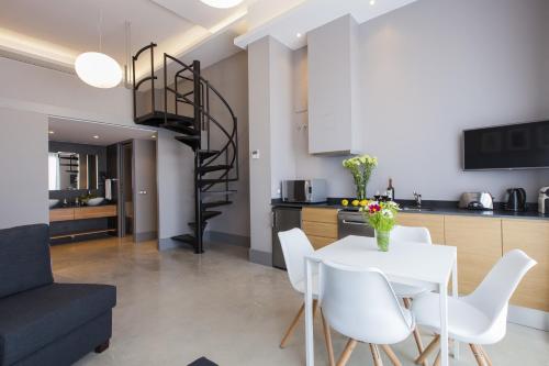 Superior Studio