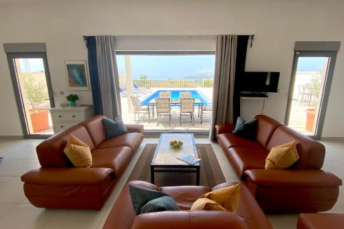Luxury Villa Lule with private pool near Dubrovnik in Ivanica