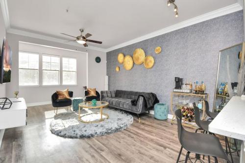 Luxury 1BR apt ,NRG ,Downtown ,Med Center,Galleria in Houston, USA