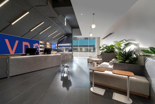 Lobby, CYBO Station SSAW Shangpin Hotel Luohu Shenzhen in Shenzhen