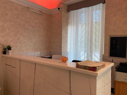 Alex Romano - main image