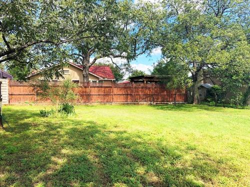 Aunt Hattie's Farmhouse