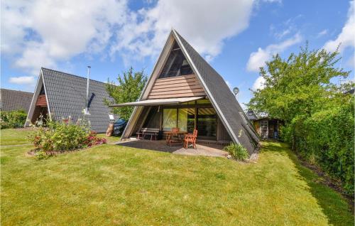 Gorgeous Home In Friedrichskoog With Kitchen