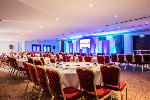 Banquet hall, Crowne Plaza Liverpool - John Lennon Airport By IHG in Garston